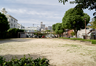 	吉塚中公園	