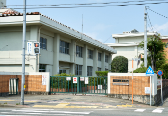 	福岡市立西新小学校	